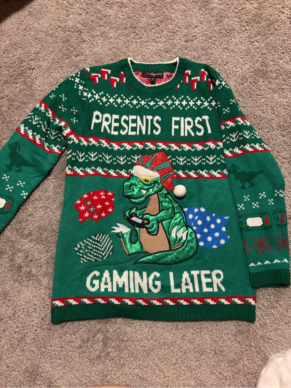 32 Degrees Green and Red Knit Sweater - Holiday Style